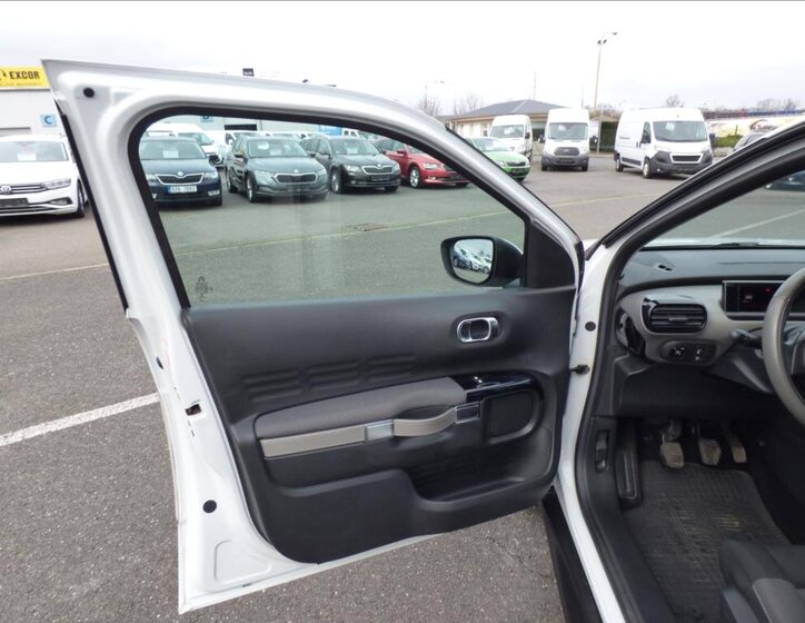 Citroën C4 Cactus 9