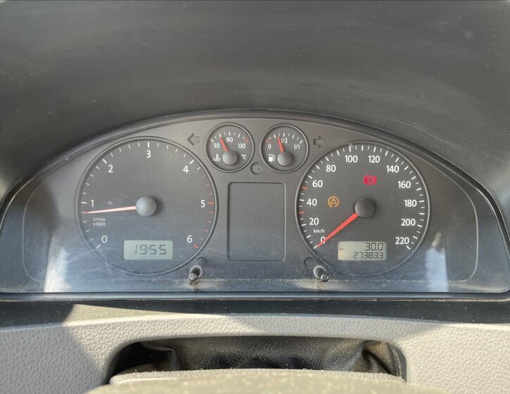 Volkswagen Transporter Valník 2,5 l 96 kw