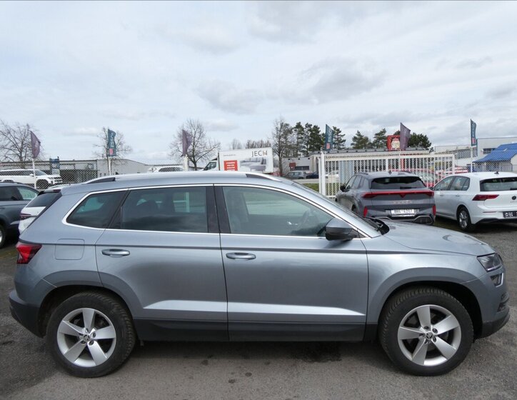 Škoda Karoq SUV / Terénní 2,0 l 110 kw