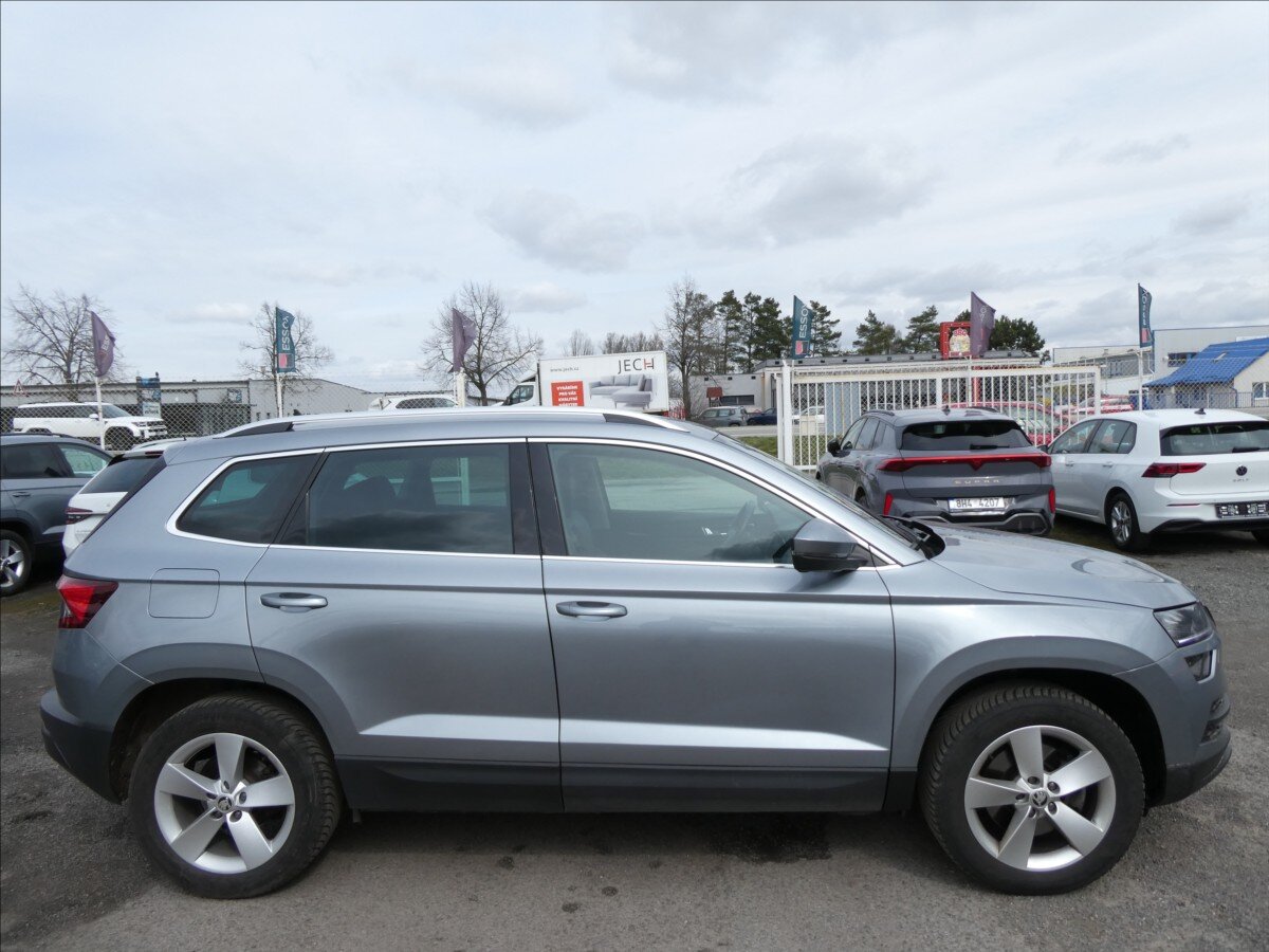 Škoda Karoq SUV / Terénní 2,0 l 110 kw