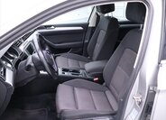 Volkswagen Passat Kombi 1,6 l 88 kw