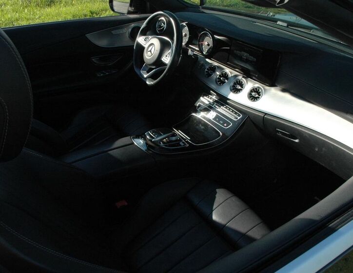 Mercedes-Benz Třídy E 12