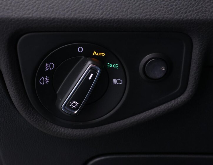 Volkswagen Touran MPV 1,6 l 85 kw