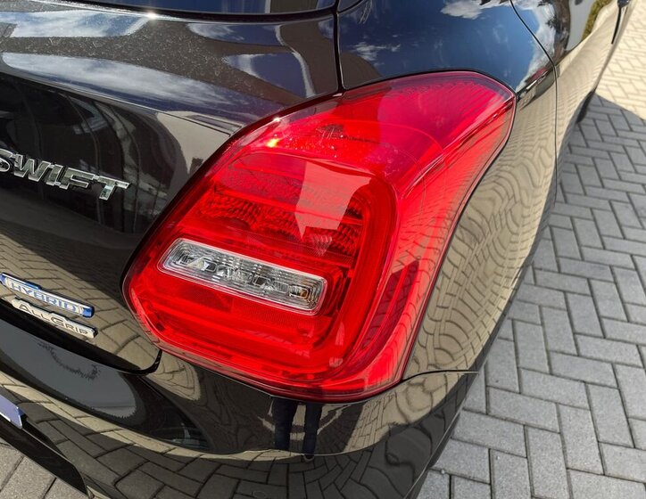 Suzuki Swift Hatchback 1,2 l 61 kw