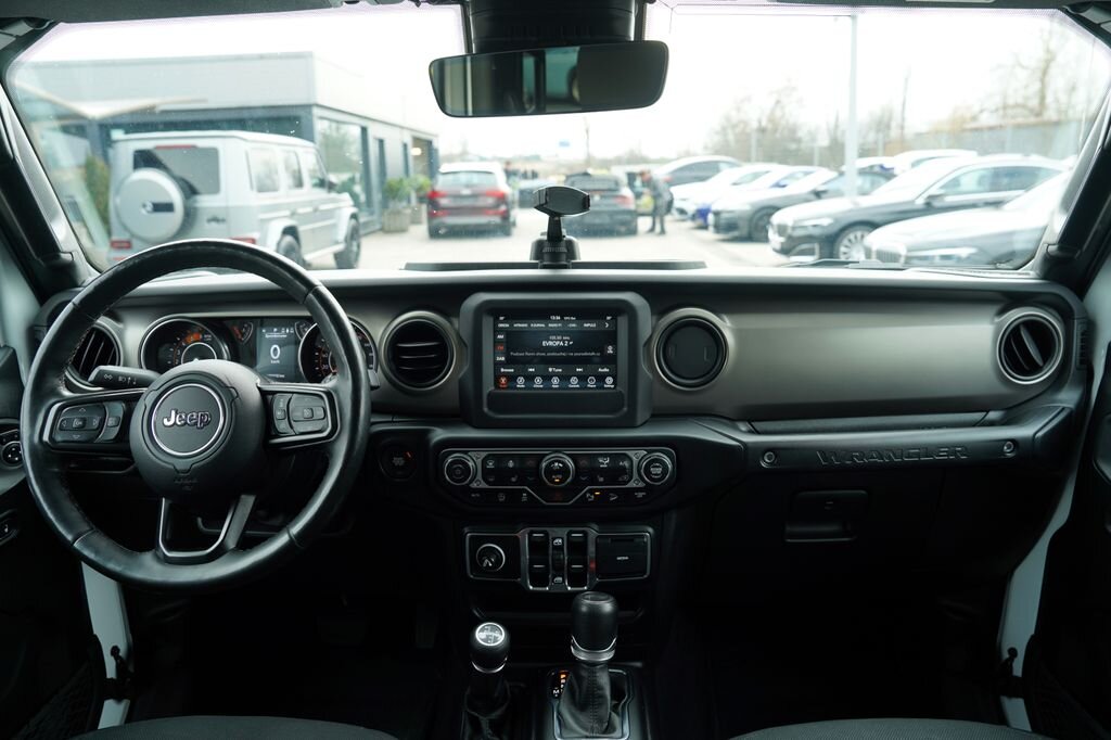 Jeep Wrangler SUV / Terénní 2,1 l 147 kw