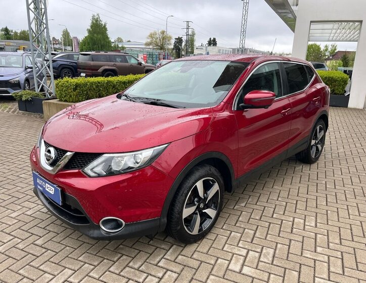 Nissan Qashqai SUV / Terénní 1,6 l 120 kw