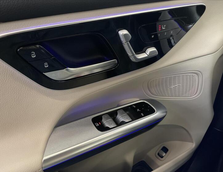 Mercedes-Benz GLC 12