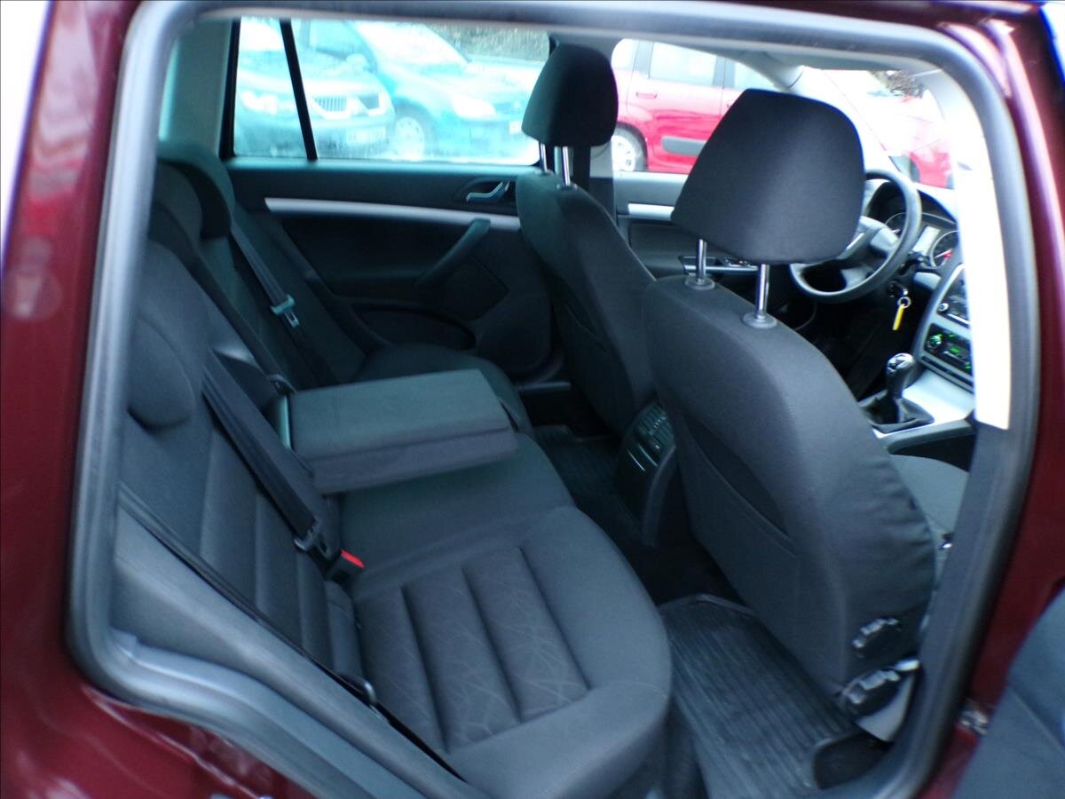 Škoda Octavia Kombi 1,2 l 77 kw