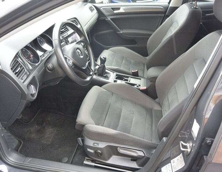 Volkswagen Golf Kombi 2,0 l 110 kw