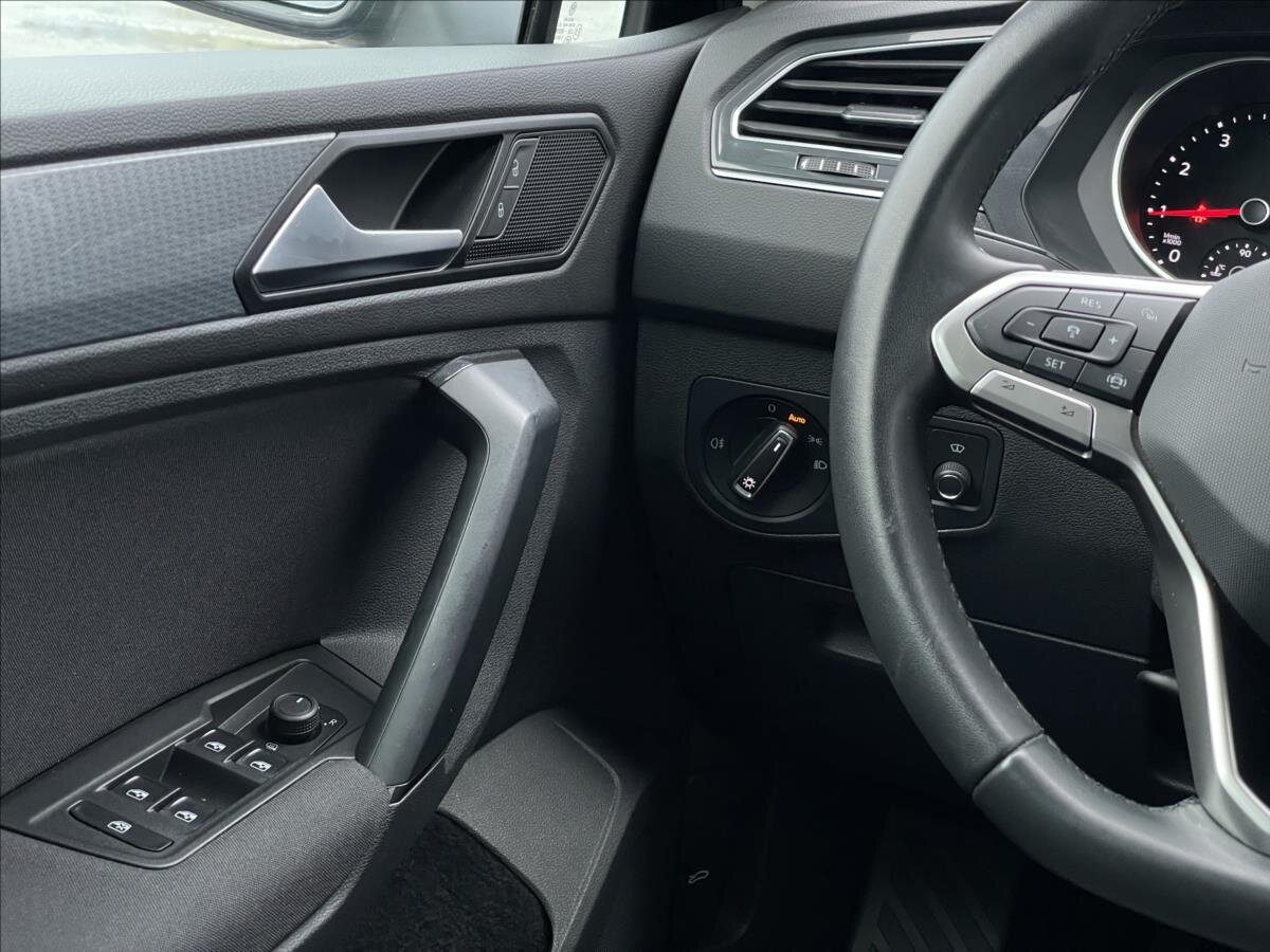 Volkswagen Tiguan SUV 1,5 l 110 kw