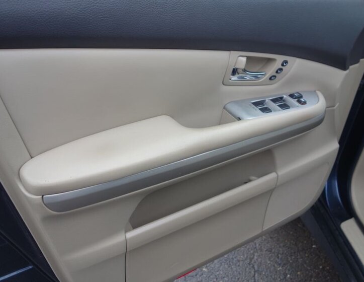 Lexus RX 400 SUV 3,3 l 155 kw