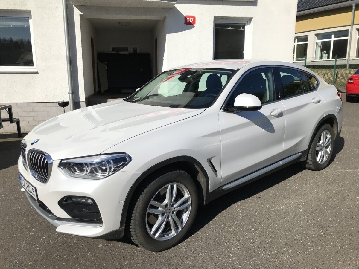 BMW X4 SUV / Terénní 2,0 l 140 kw