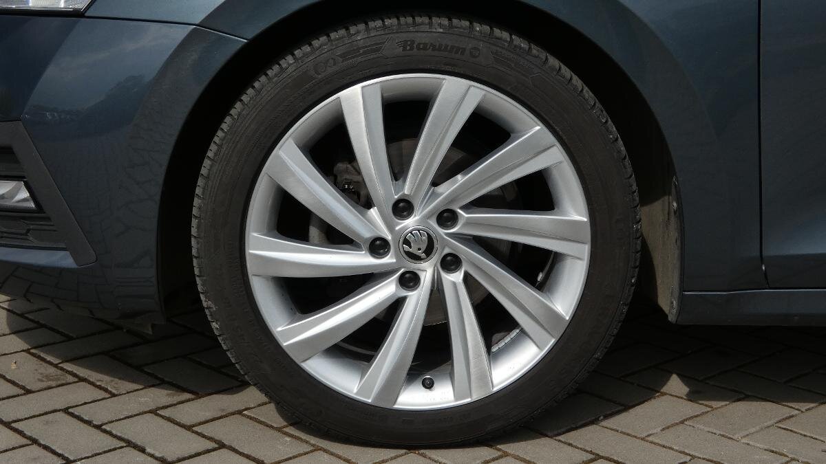 Škoda Octavia Sedan / Limuzína 2,0 l 85 kw