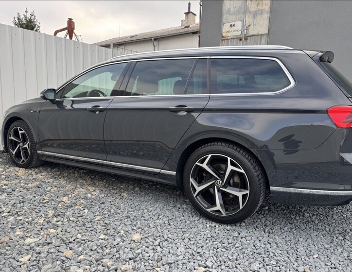 Volkswagen Passat Kombi 1,5 l 110 kw