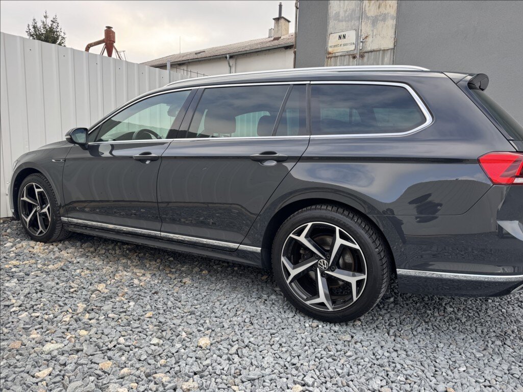 Volkswagen Passat Kombi 1,5 l 110 kw