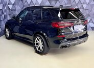 BMW X5 SUV / Terénní 4,4 l 457 kw