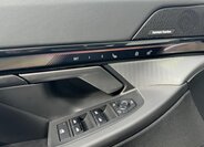 BMW i5 Sedan / Limuzína 1,0 442 kw