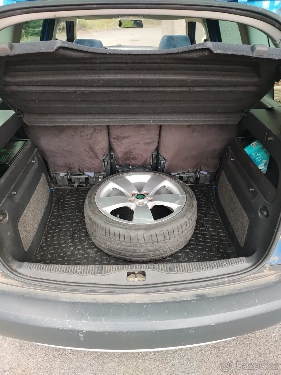 Škoda Roomster MPV 0,0 75 kw