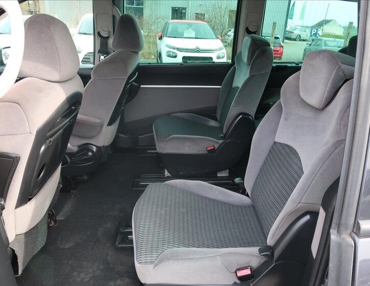 Citroën C8 MPV 2,0 l 88 kw