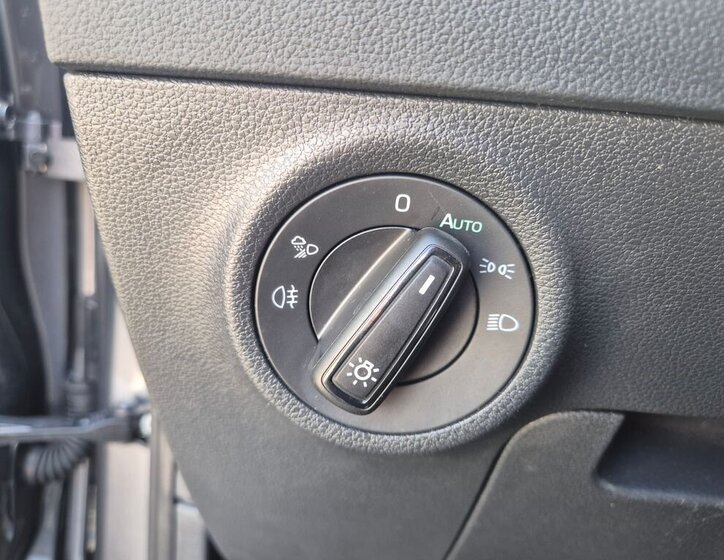 Škoda Karoq SUV / Terénní 1,5 l 110 kw