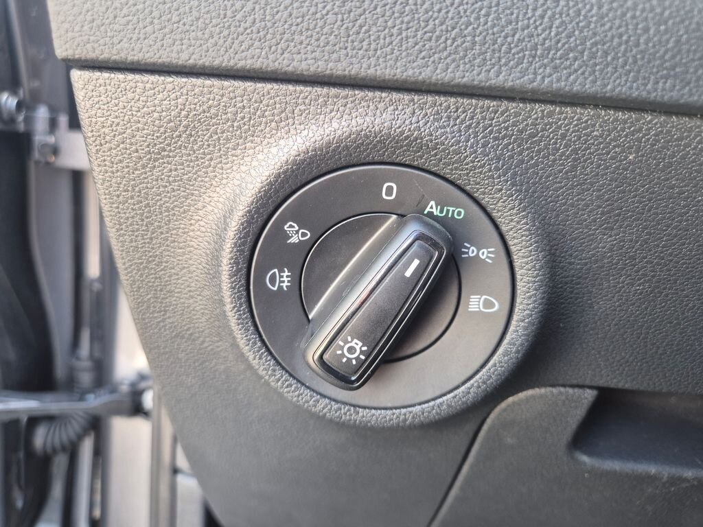 Škoda Karoq SUV / Terénní 1,5 l 110 kw