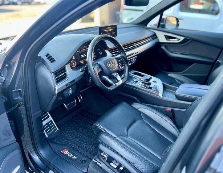 Audi SQ7 SUV / Terénní 4,0 l 320 kw