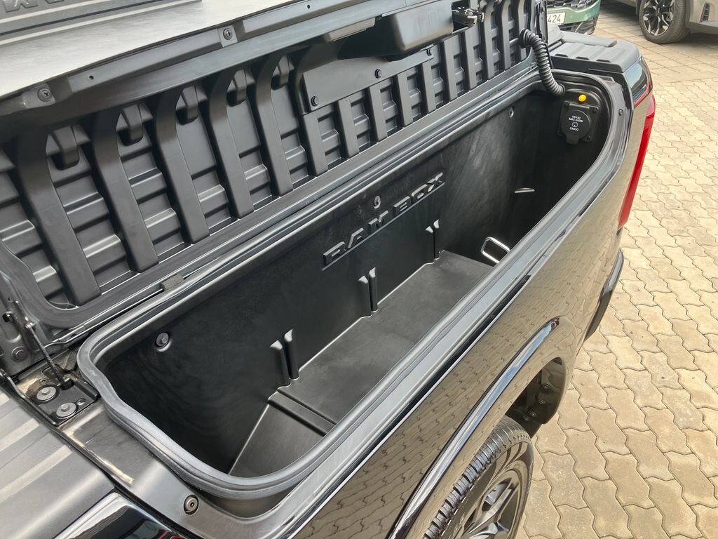 Dodge RAM Pick-up 3,0 l 403 kw