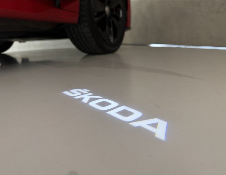 Škoda Octavia Sedan / Limuzína 2,0 l 180 kw