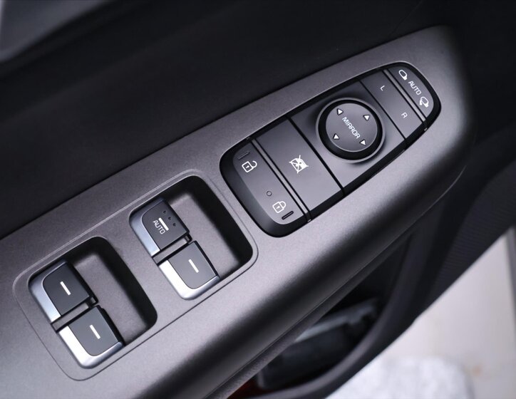 KIA Sportage SUV 2,0 l 136 kw