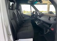 Mercedes-Benz Sprinter 14
