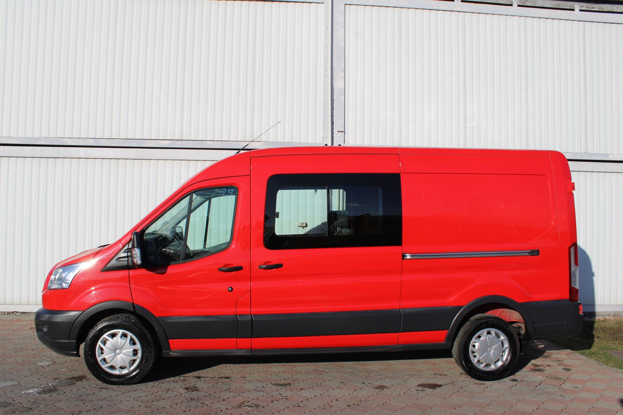 Ford Transit Užitková 2,0 l 125 kw