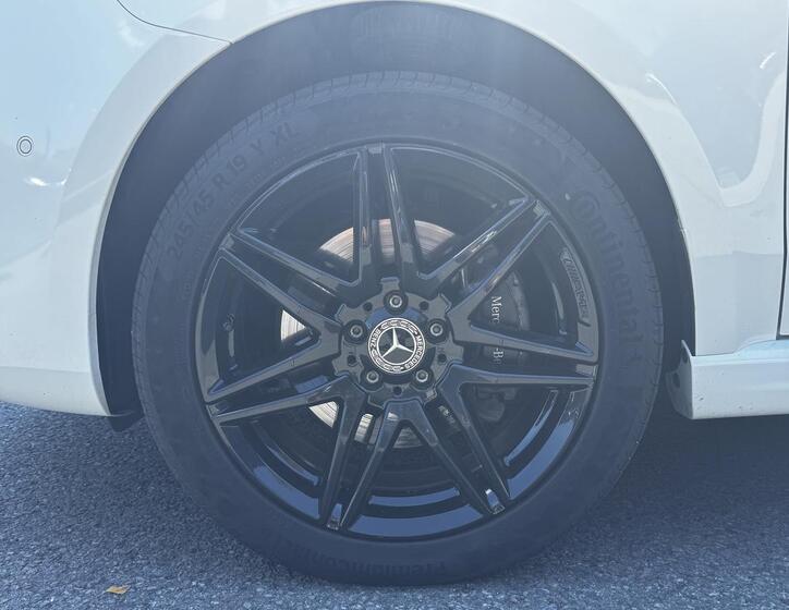 Mercedes-Benz Třídy V 17