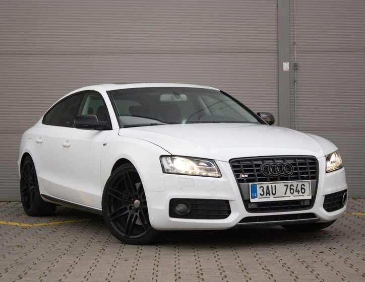 Audi S5 3