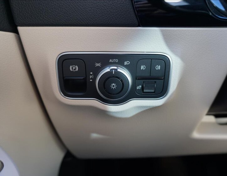 Mercedes-Benz GLA 22