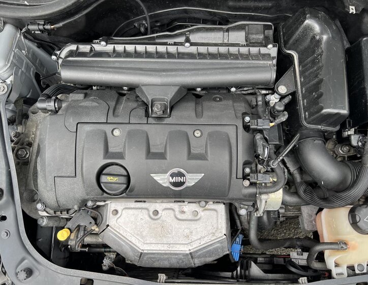 Mini Cooper Hatchback 1,6 l 88 kw