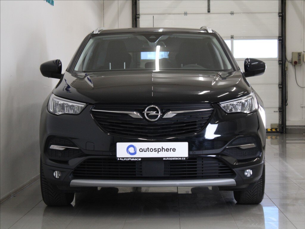Opel Grandland X SUV / Terénní 1,2 l 96 kw