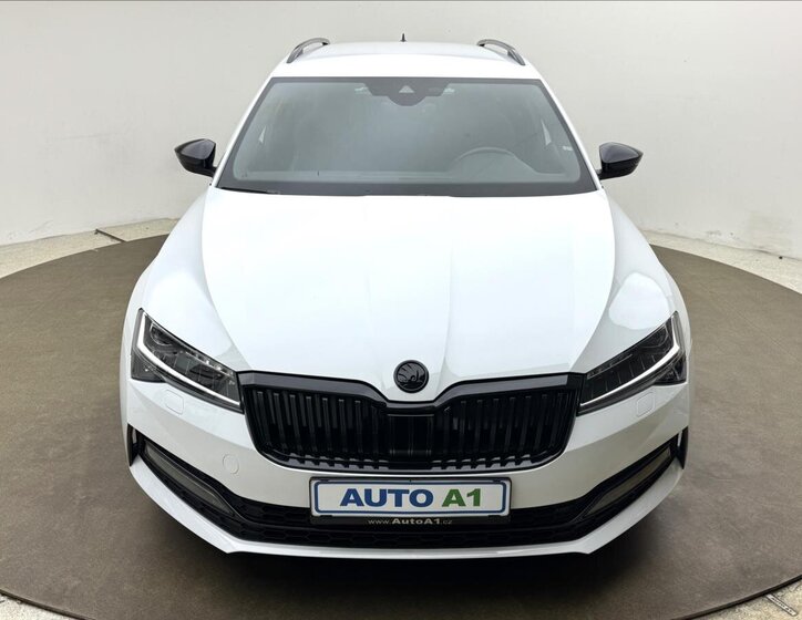 Škoda Superb Kombi 2,0 l 140 kw