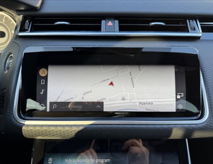 Land Rover Range Rover Velar SUV / Terénní 2,0 l 150 kw