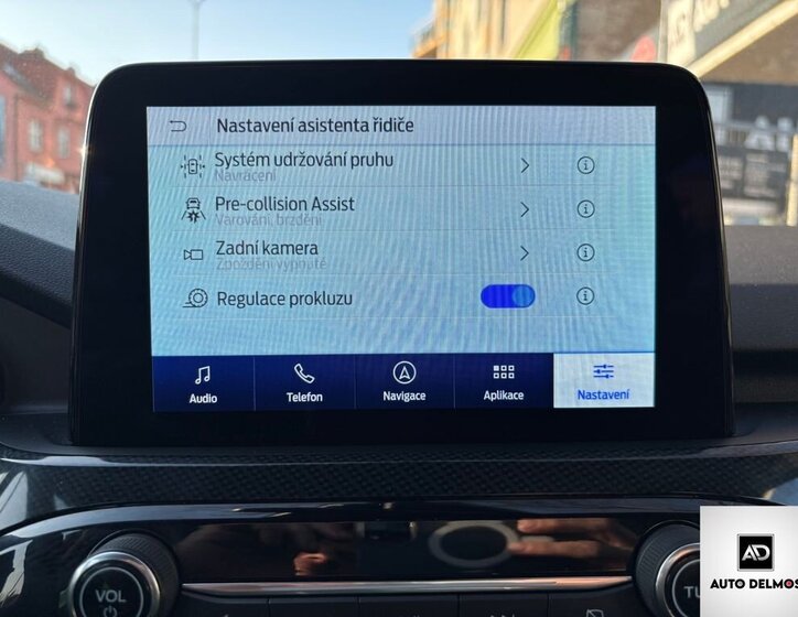 Ford Kuga SUV / Terénní 1,5 l 88 kw