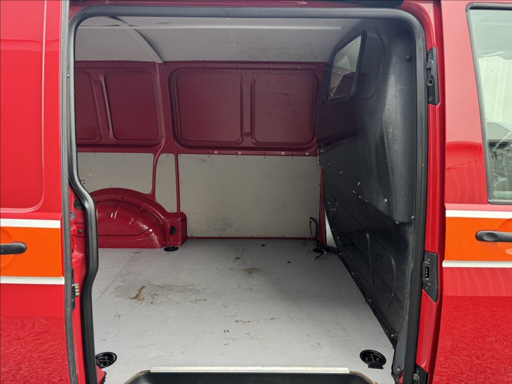 Volkswagen Transporter Skříň 2,0 l 110 kw