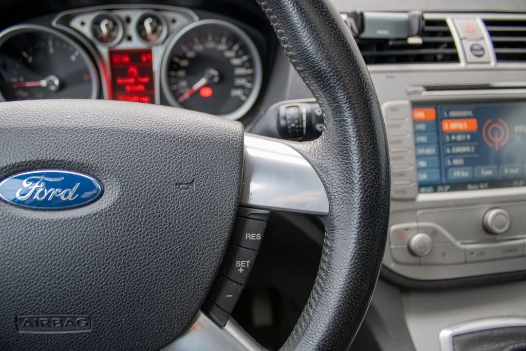 Ford Kuga SUV 2,0 l 100 kw