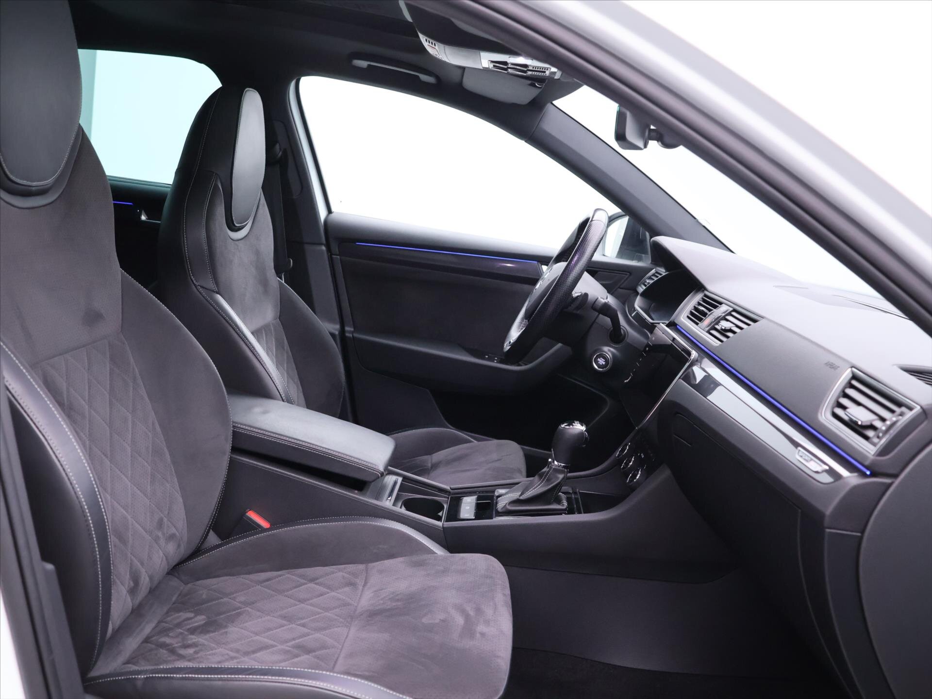 Škoda Superb Liftback 1,8 l 132 kw