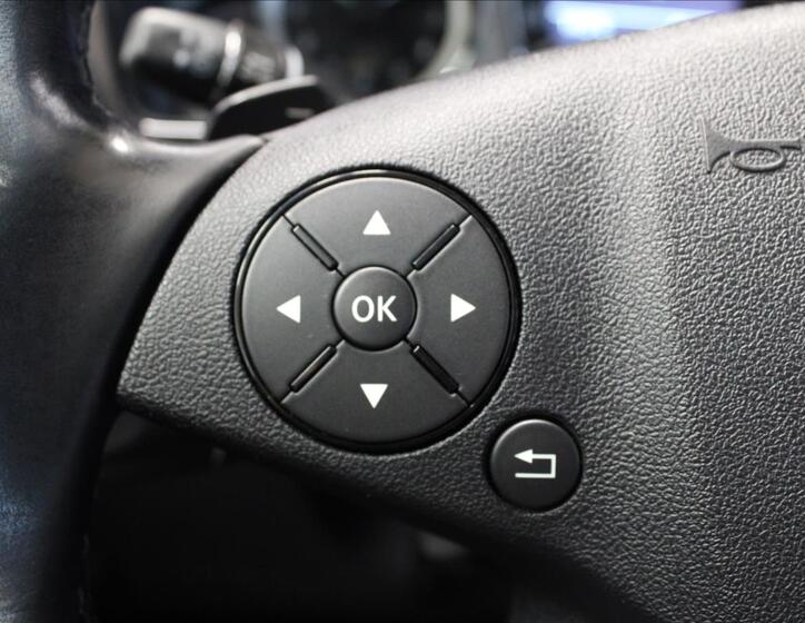 Mercedes-Benz Třídy E 18