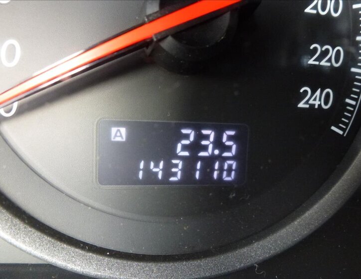 Subaru Legacy Kombi 2,0 l 121 kw