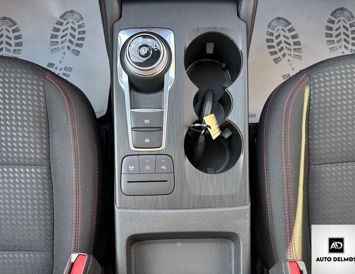 Ford Kuga SUV / Terénní 1,5 l 88 kw