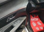 Peugeot 3008 SUV / Terénní 1,2 l 96 kw