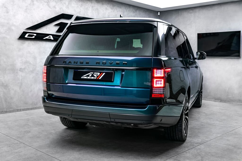 Land Rover Range Rover SUV 4,4 l 250 kw