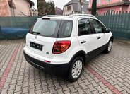 Fiat Sedici Hatchback 1,6 l 88 kw
