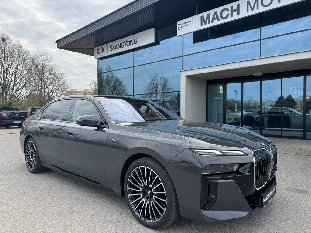 BMW Řada 7 Sedan / Limuzína 3,0 l 210 kw