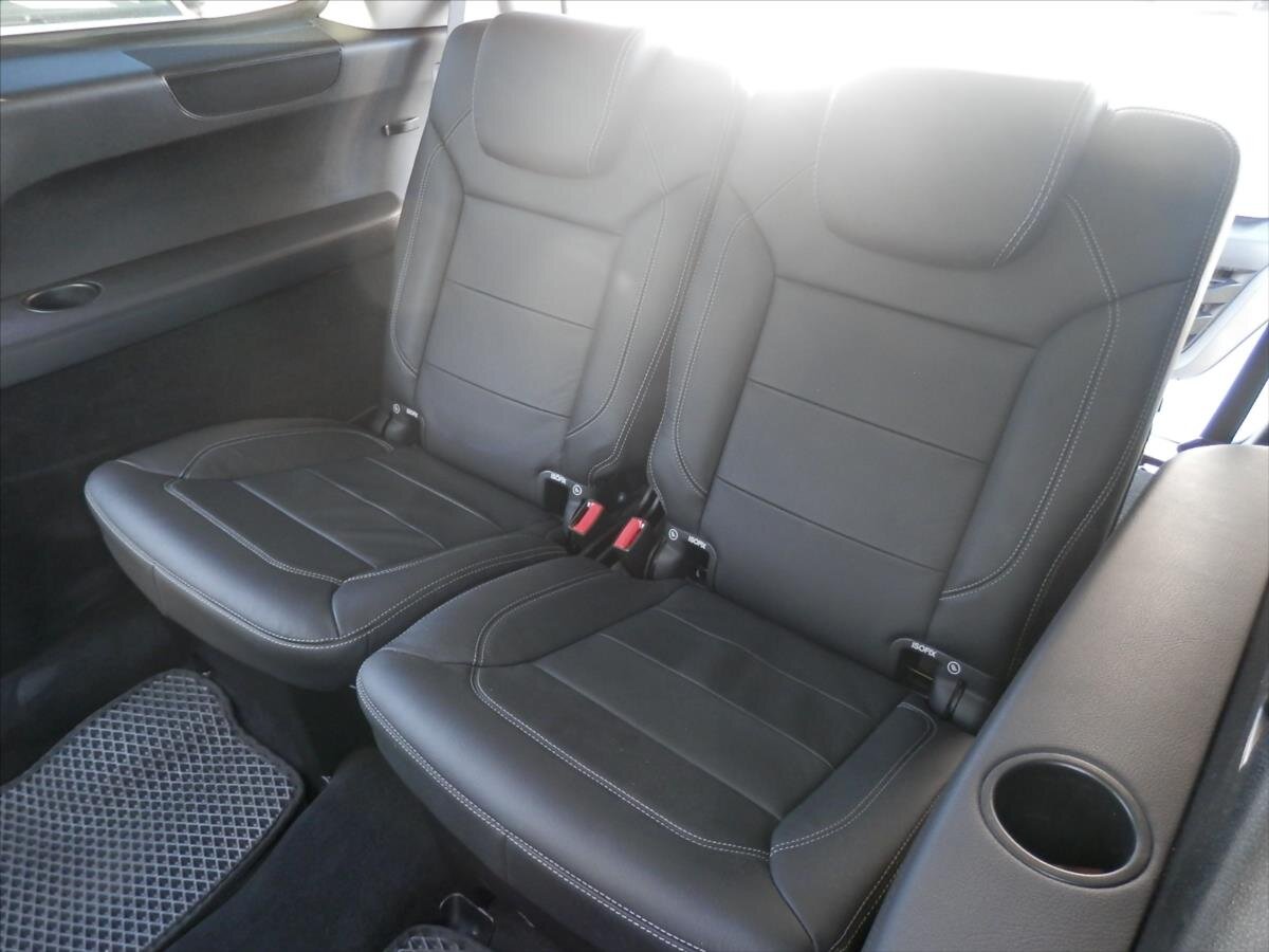 Mercedes-Benz GL SUV / Terénní 4,7 l 320 kw